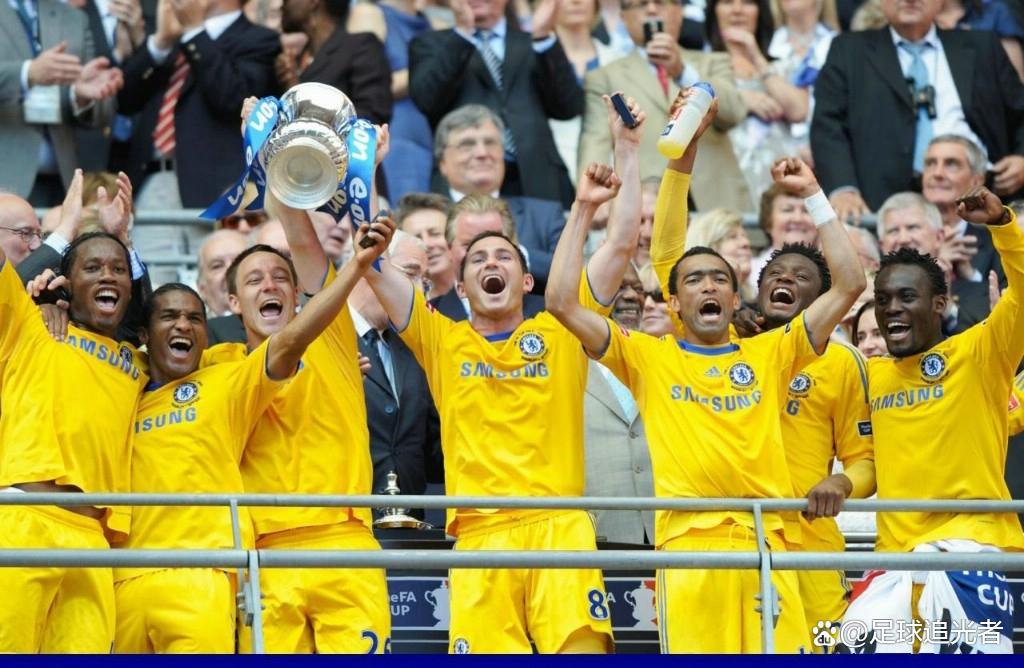 转折点布莱顿止住颓势；荷甲转会期攻防权衡；管理层满意；心理建设被强调的简单介绍