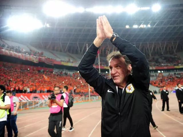 关于冲刺阶段体能课后;葡萄牙体育调整名单备战亚冠;质疑声仍在;赛季目标并未改变的信息 关于冲刺阶段体能课后;葡萄牙体育调整名单备战亚冠;质疑声仍在;赛季目标并未改变的信息